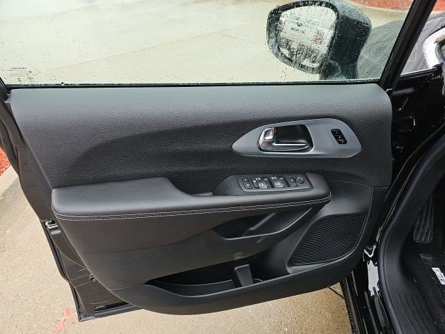 New 2026 Chrysler Pacifica Limited image 22