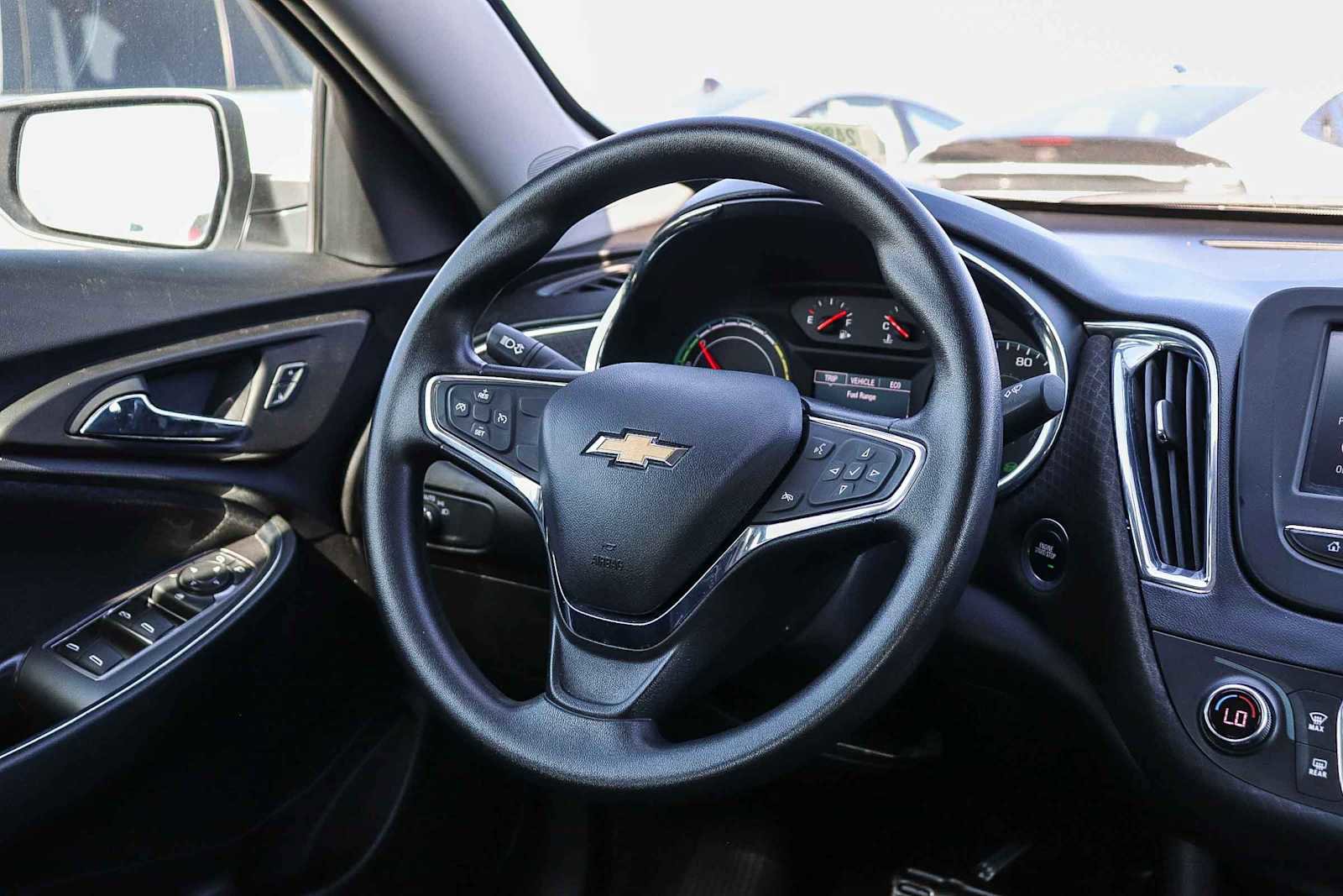 Used 2017 Chevrolet Malibu Hybrid FWD image 14