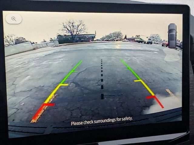 Used 2023 Ford Expedition Limited image 15