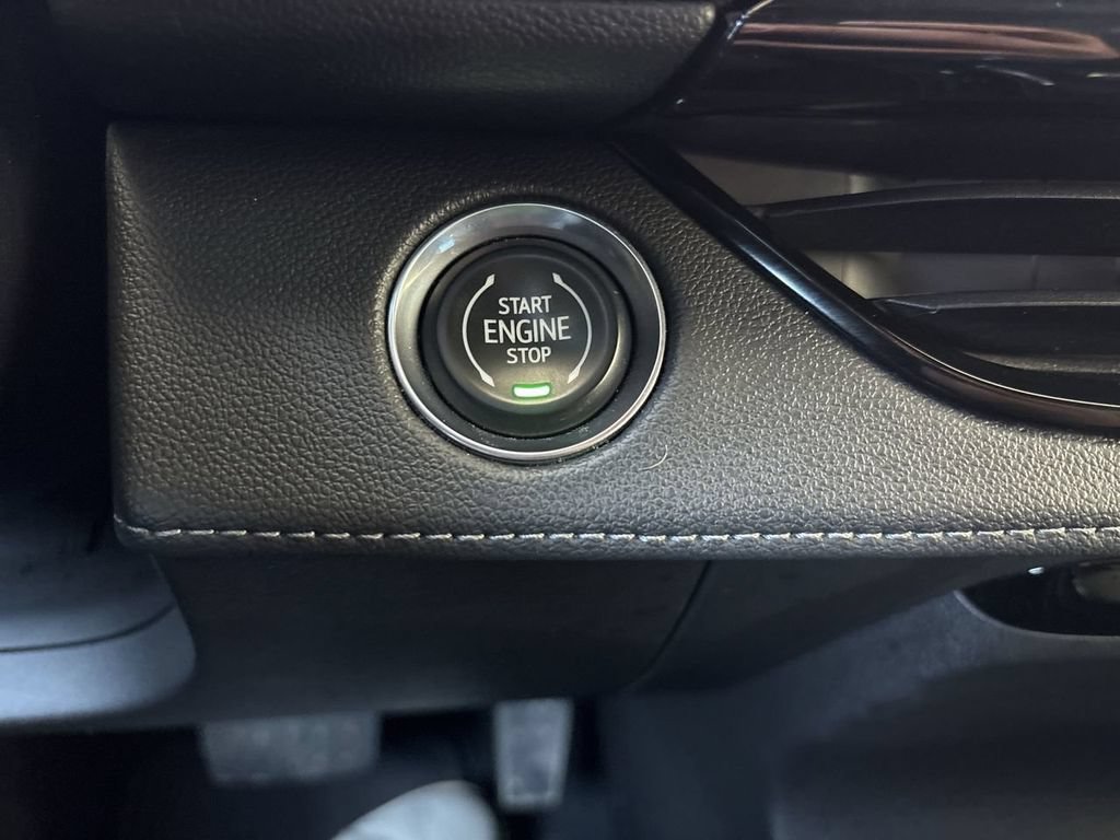 Certified 2025 Buick Enclave Preferred AWD/4WD image 17