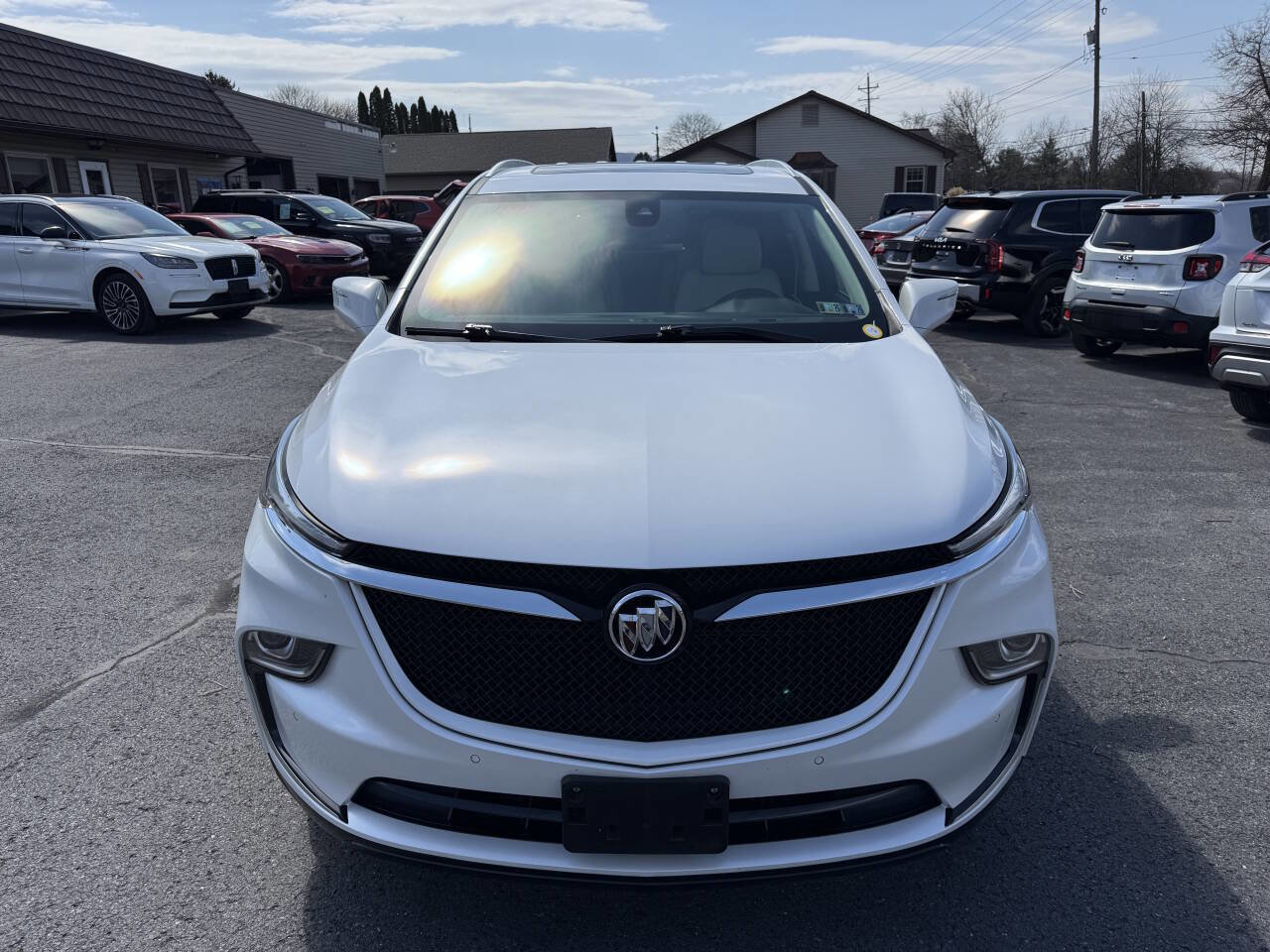 Used 2024 Buick Enclave Essence w/ Experience Buick Package image 4