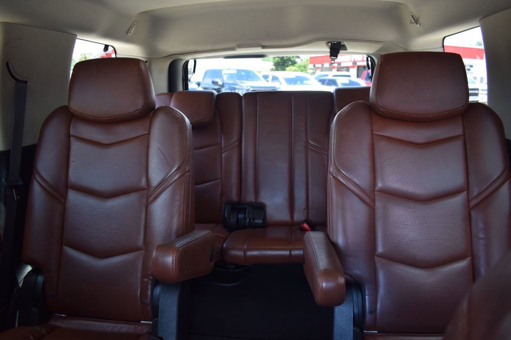 Used 2019 Cadillac Escalade Luxury RWD image 20