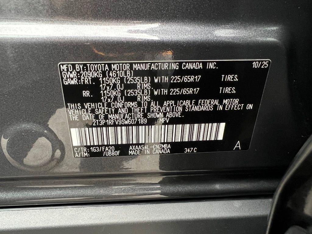 Used 2025 Toyota RAV4 XLE AWD/4WD image 46