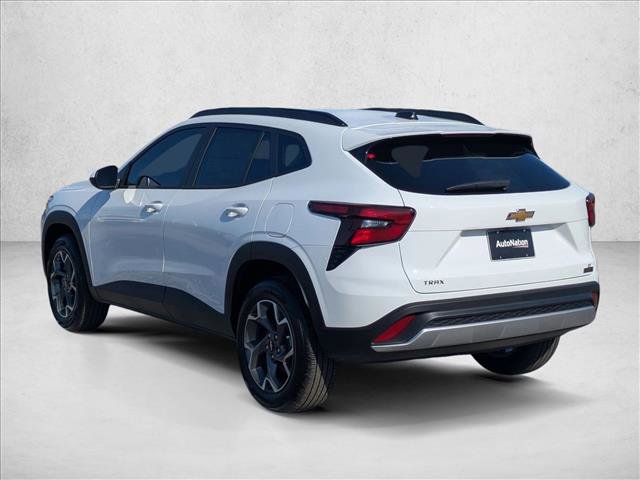 New 2026 Chevrolet Trax LT w/ LPO, Blackout Package FWD image 9