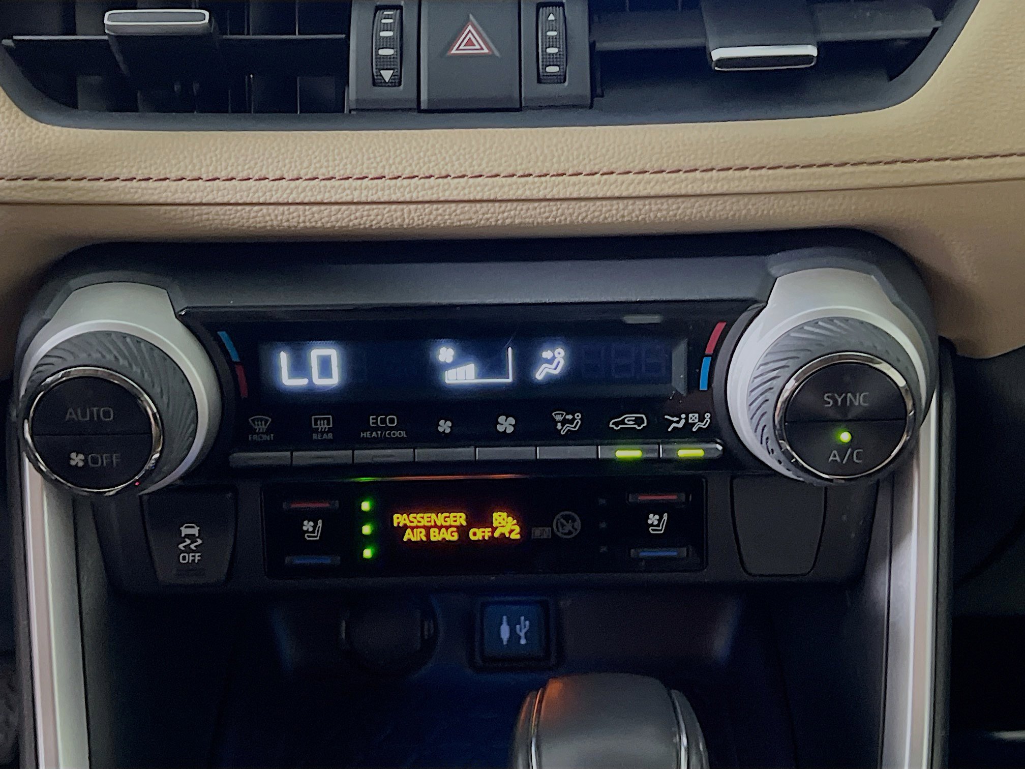 Used 2019 Toyota RAV4 Limited w/ Cold Weather Package image 26