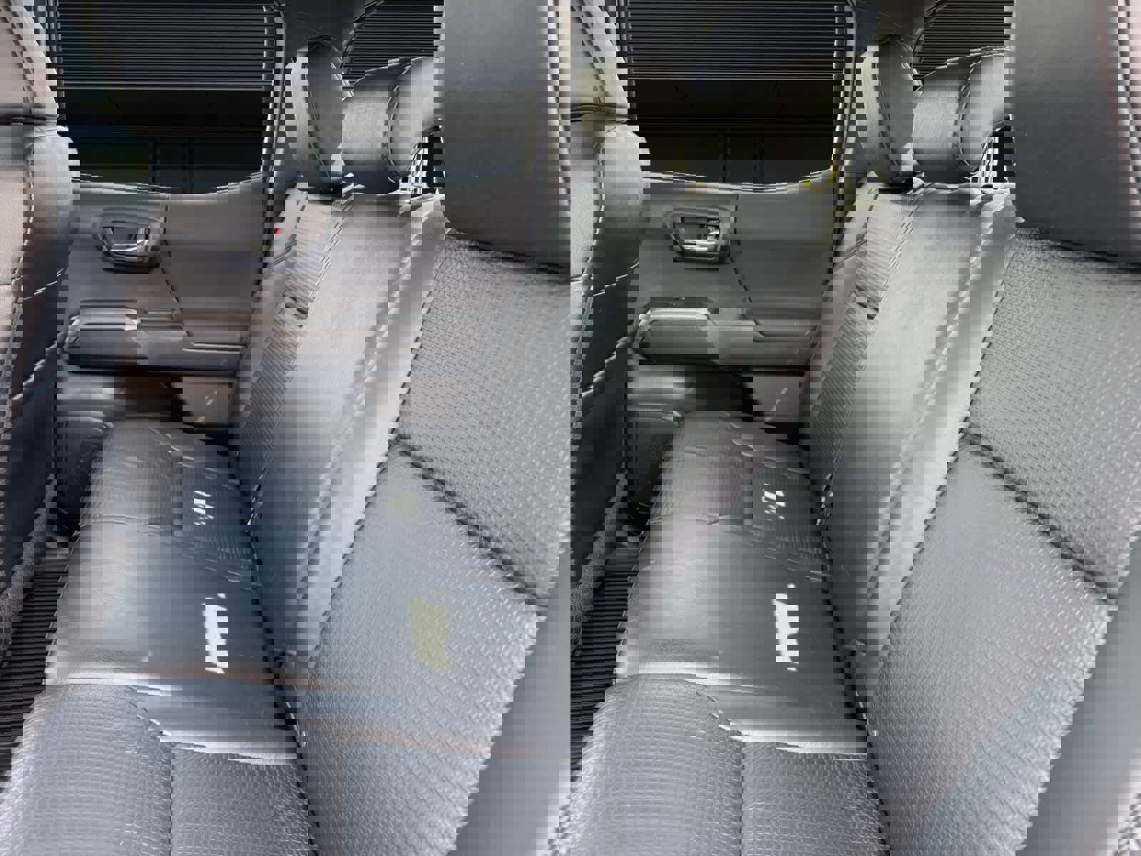 Used 2019 Toyota Tacoma TRD Sport AWD/4WD image 15