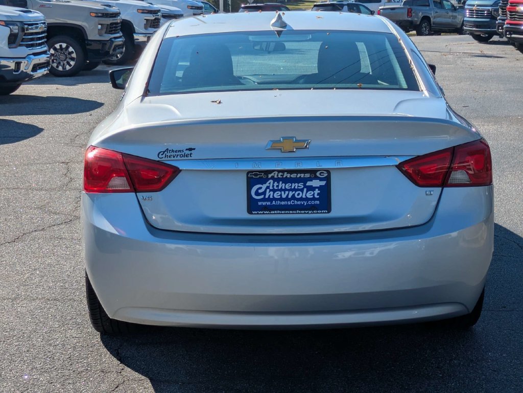 Used 2018 Chevrolet Impala LT FWD image 5