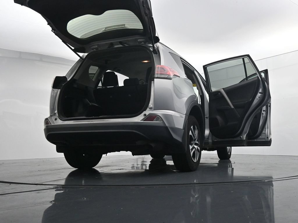 Used 2016 Toyota RAV4 LE AWD/4WD image 45
