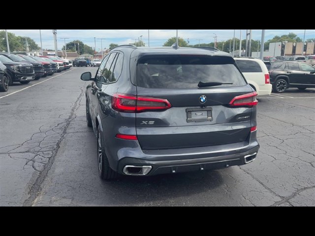 Used 2019 BMW X5 xDrive40i w/ M Sport Package AWD/4WD image 7