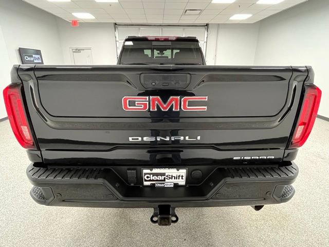 Used 2023 GMC Sierra 3500 Denali w/ Denali Black Diamond Edition AWD/4WD image 9