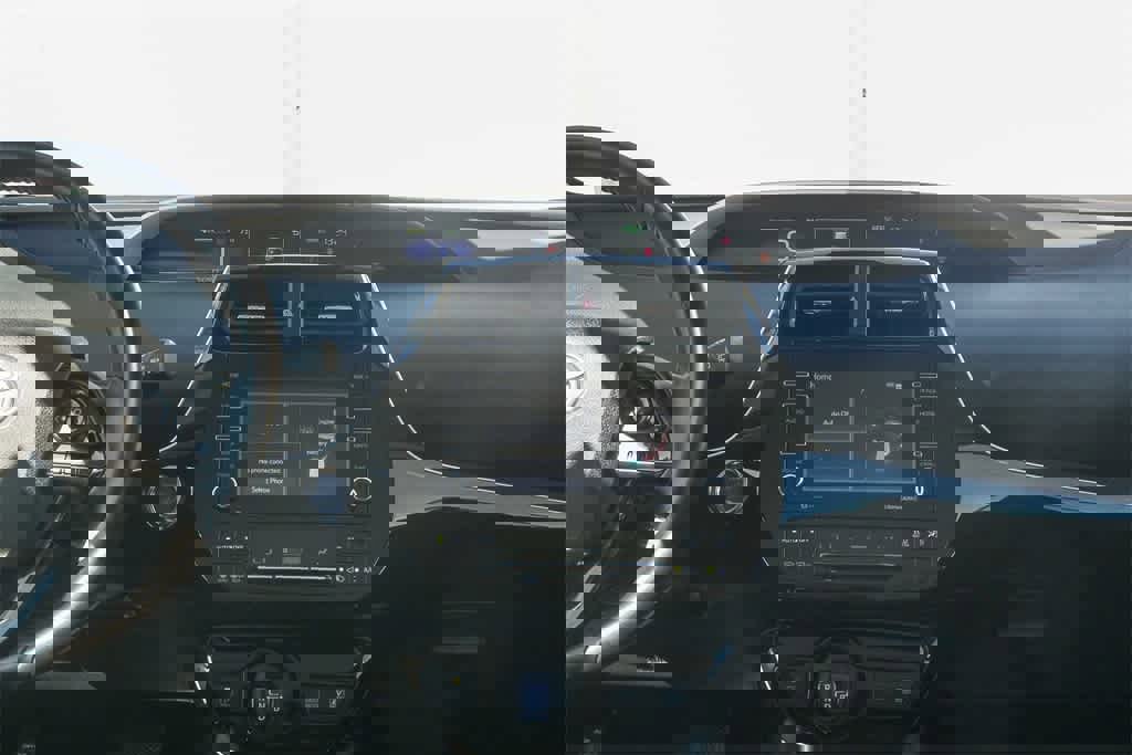 Used 2022 Toyota Prius XLE image 11