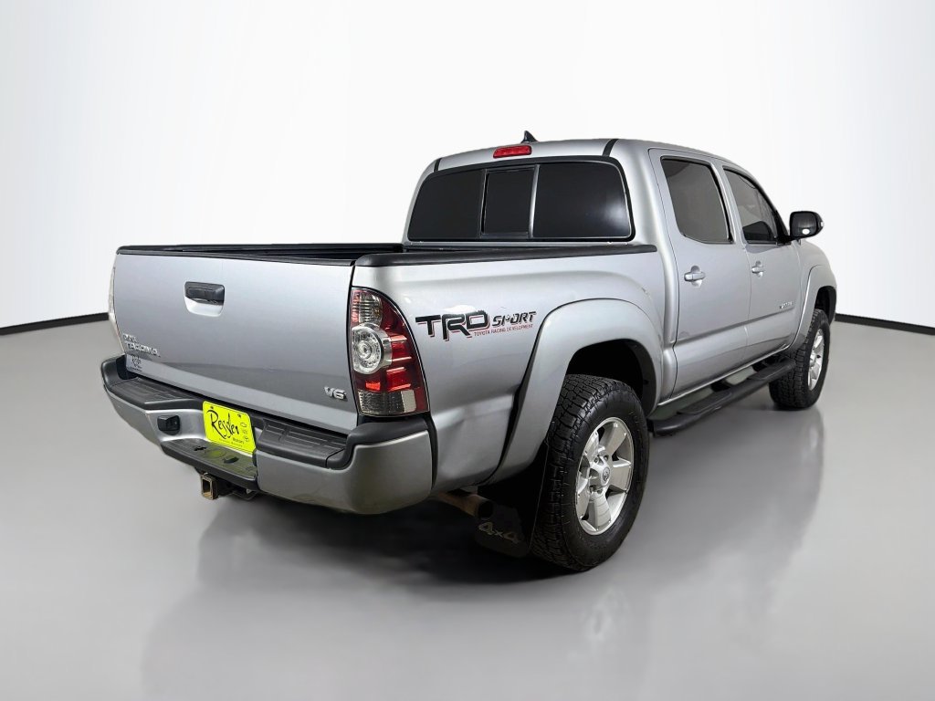 Used 2015 Toyota Tacoma 4x4 Double Cab w/ TRD Sport Package image 6