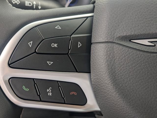 New 2027 Chrysler Pacifica Select FWD image 17