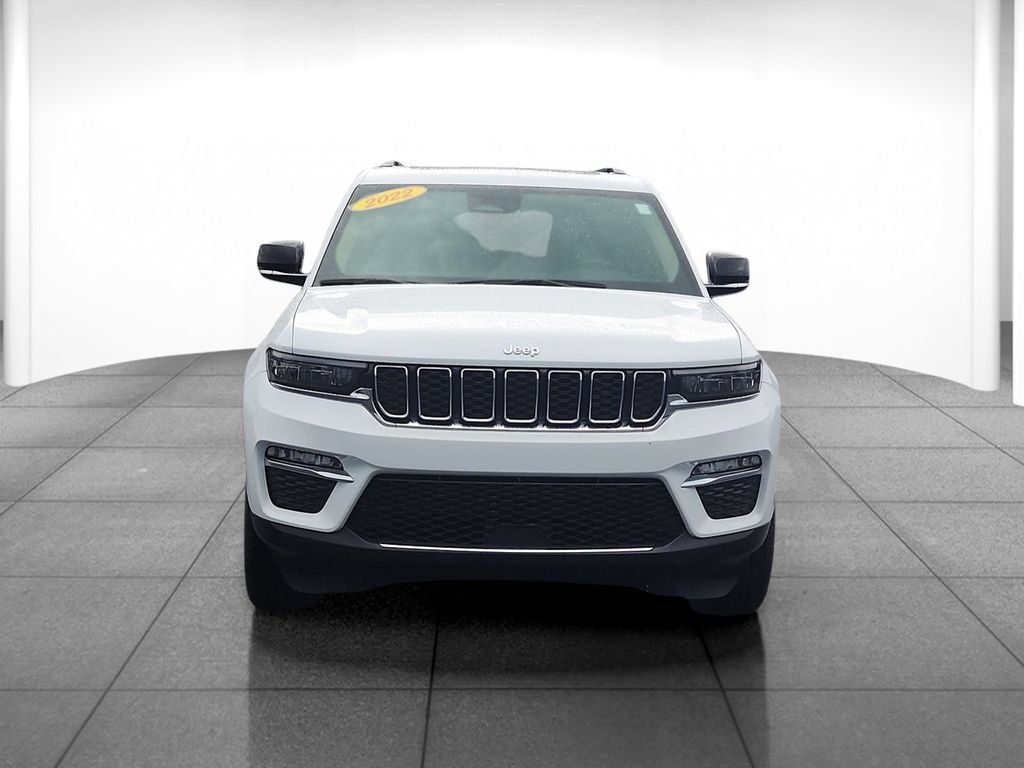 Used 2022 Jeep Grand Cherokee Limited AWD/4WD image 2
