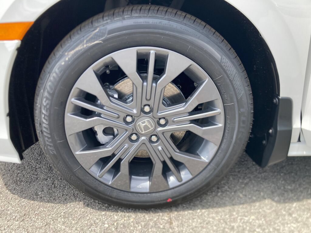 New 2026 Honda Odyssey Touring image 10