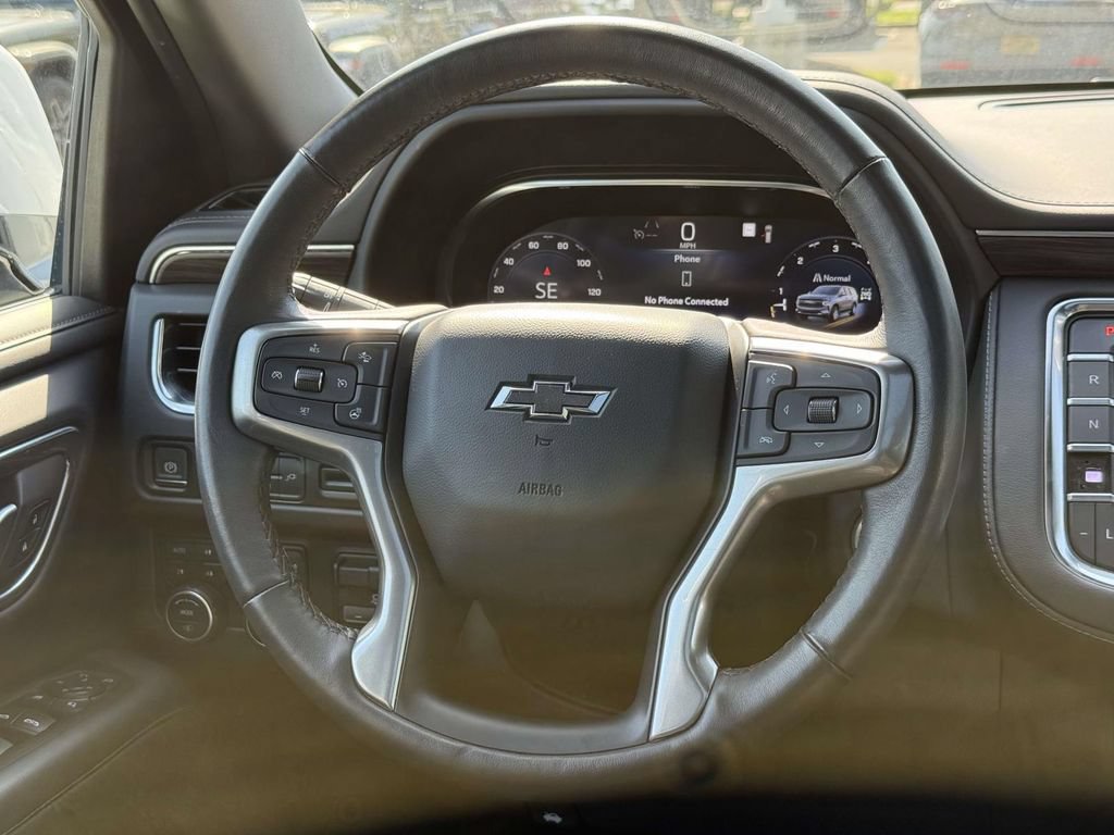 Used 2022 Chevrolet Suburban Z71 w/ Z71 Off-Road Package AWD/4WD image 20