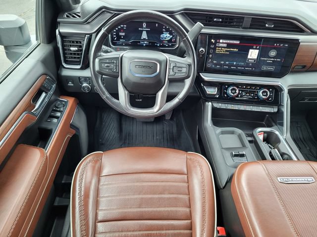Used 2024 GMC Sierra 3500 Denali Ultimate AWD/4WD image 19