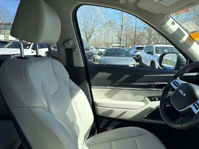 Used 2024 Kia Telluride S w/ S Sunroof Package image 15