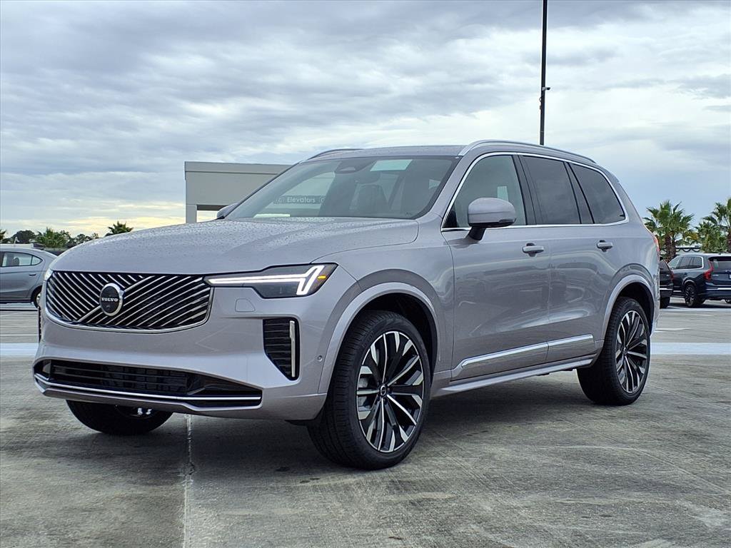 New 2026 Volvo XC90 B6 Plus w/ Protection Package Premier AWD/4WD image 3