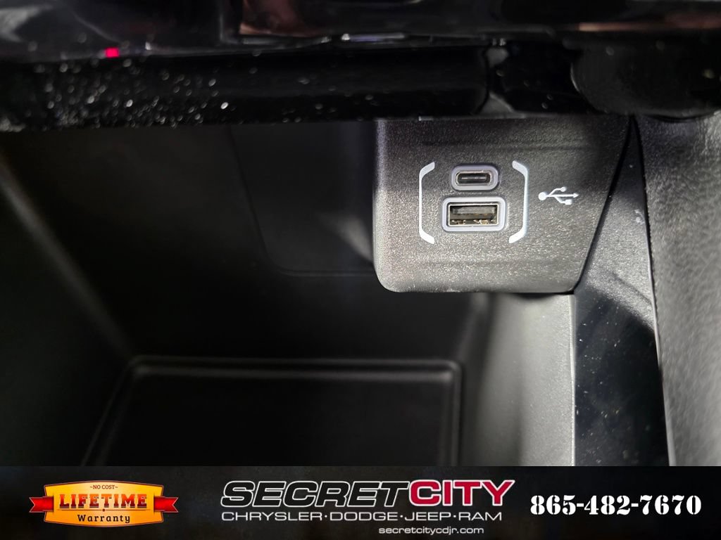 New 2026 Jeep Compass Latitude AWD/4WD image 25