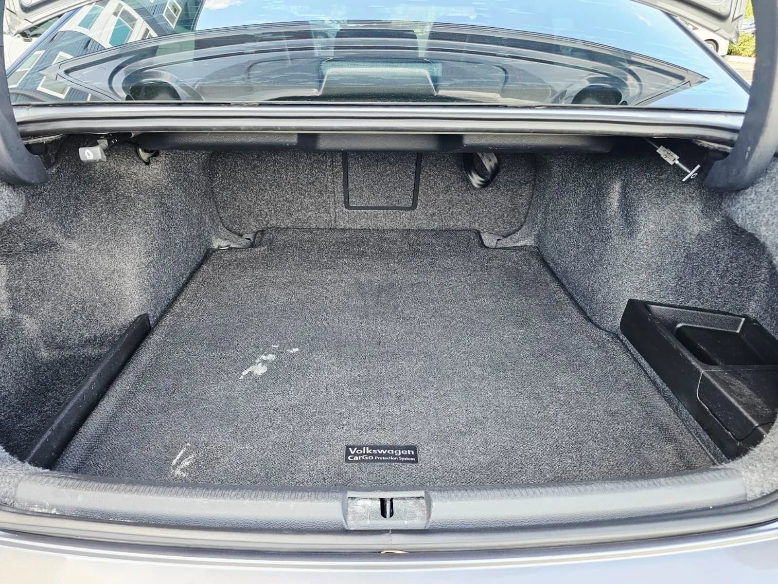 Used 2014 Volkswagen Passat TDI SEL Premium image 18
