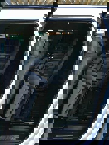 Used 2021 Chevrolet Suburban Z71 w/ Z71 Off-Road Package AWD/4WD image 24