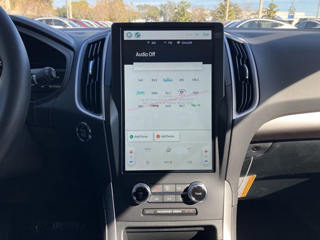 New 2024 Ford Edge SE w/ Black Appearance Package image 12