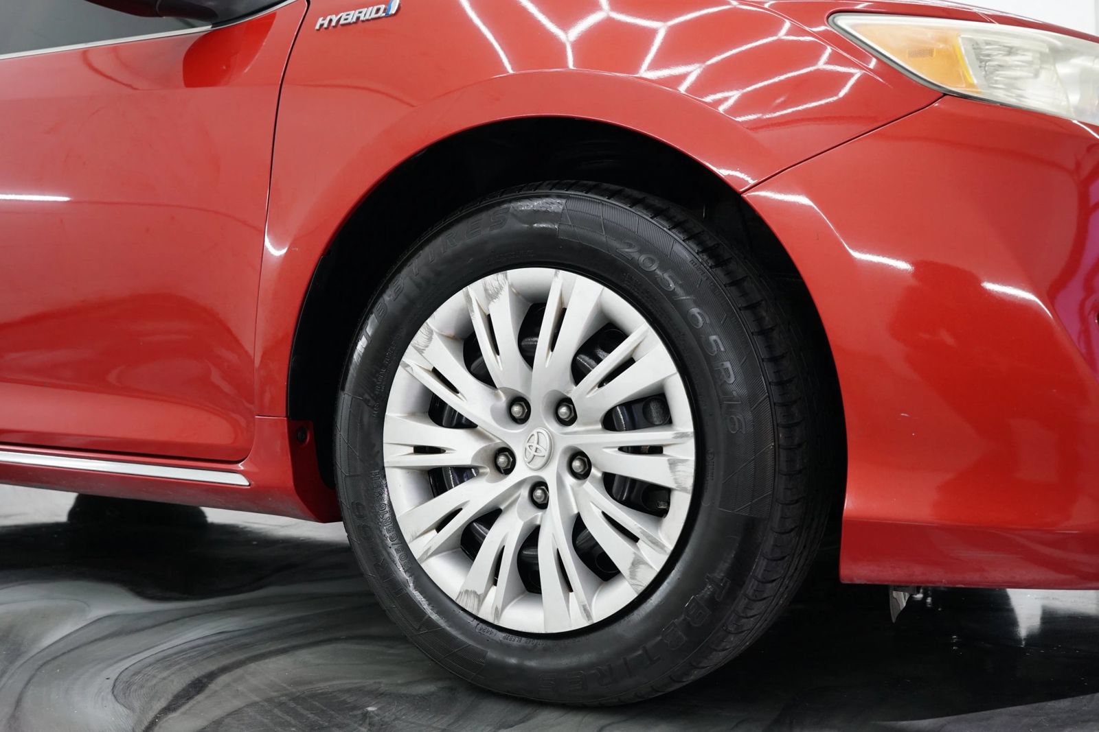 Used 2012 Toyota Camry LE w/ Preferred Accessory Pkg FWD image 4