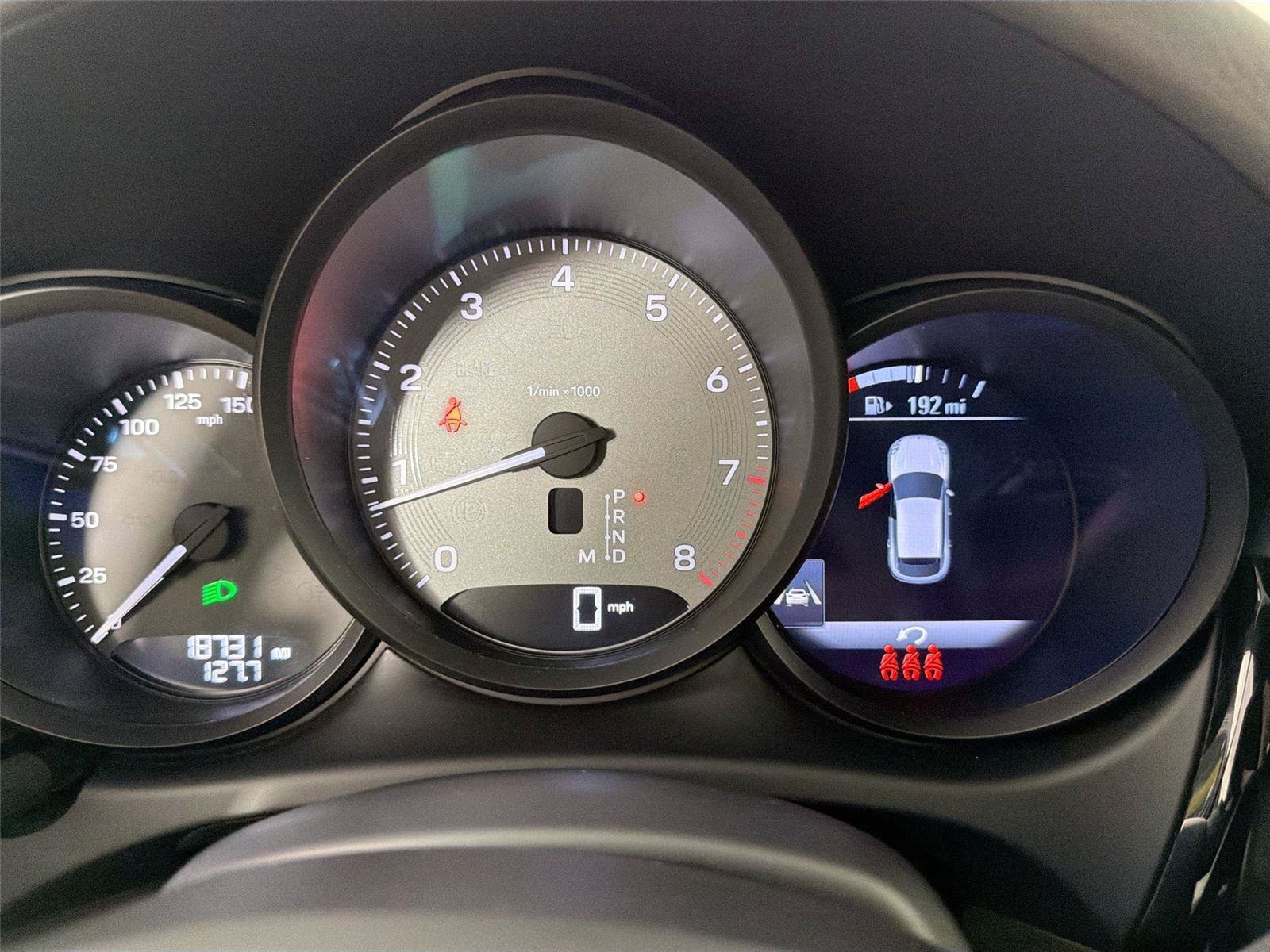 Certified 2023 Porsche Macan S AWD/4WD image 19