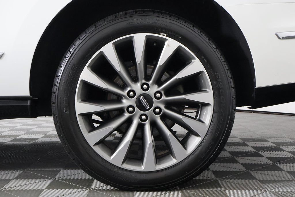 Used 2020 Lincoln Navigator Reserve w/ Luxury Package AWD/4WD image 17