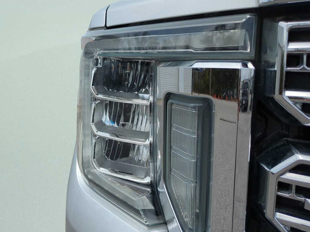 Used 2020 GMC Sierra 2500 Denali w/ Denali Ultimate Package image 9