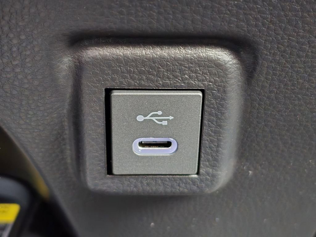Used 2026 Toyota Corolla SE FWD image 8