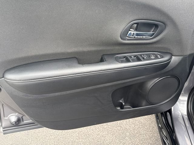Used 2021 Honda HR-V Sport image 9