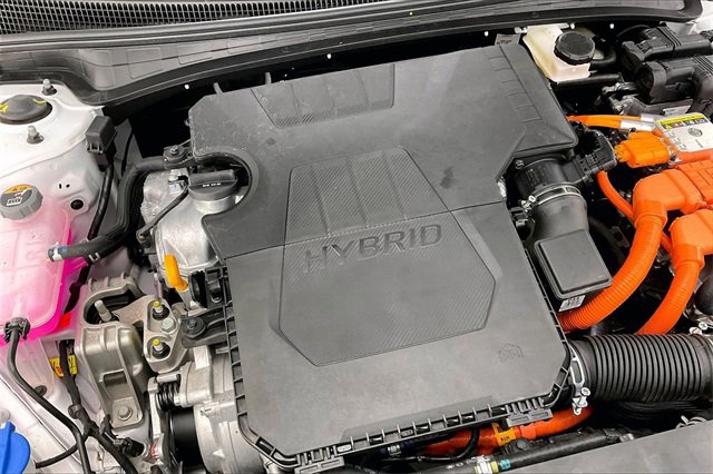 Used 2025 Hyundai Elantra SEL image 29