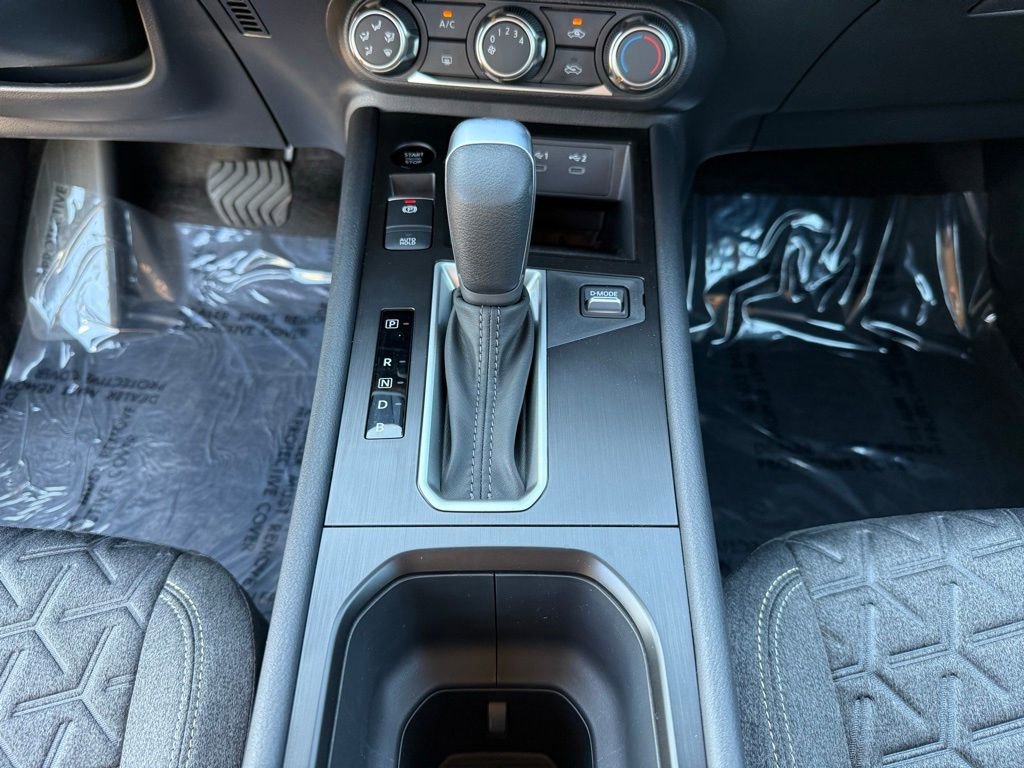 New 2025 Nissan Kicks SV w/ Charging Package image 24