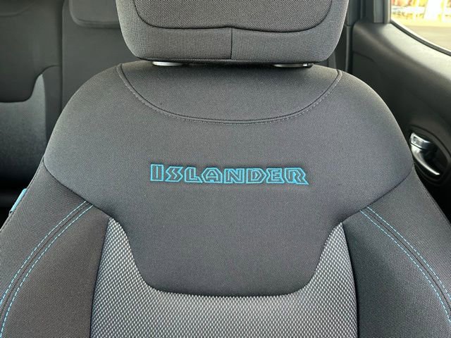Used 2021 Jeep Renegade Latitude w/ Convenience Group FWD image 29