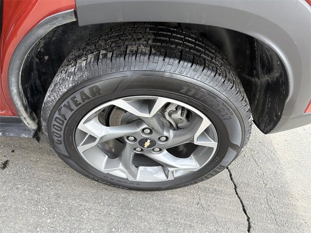 Used 2024 Chevrolet Trax LT w/ Driver Confidence Package image 9
