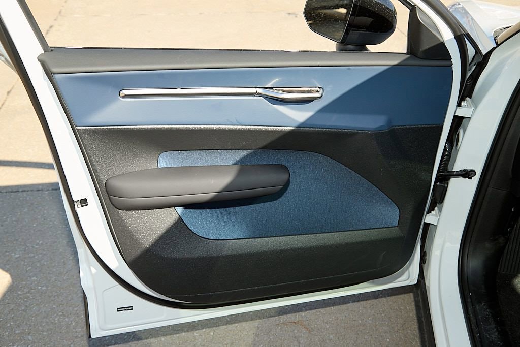 New 2026 Volvo EX30 Ultra w/ Protection Package Premier image 10