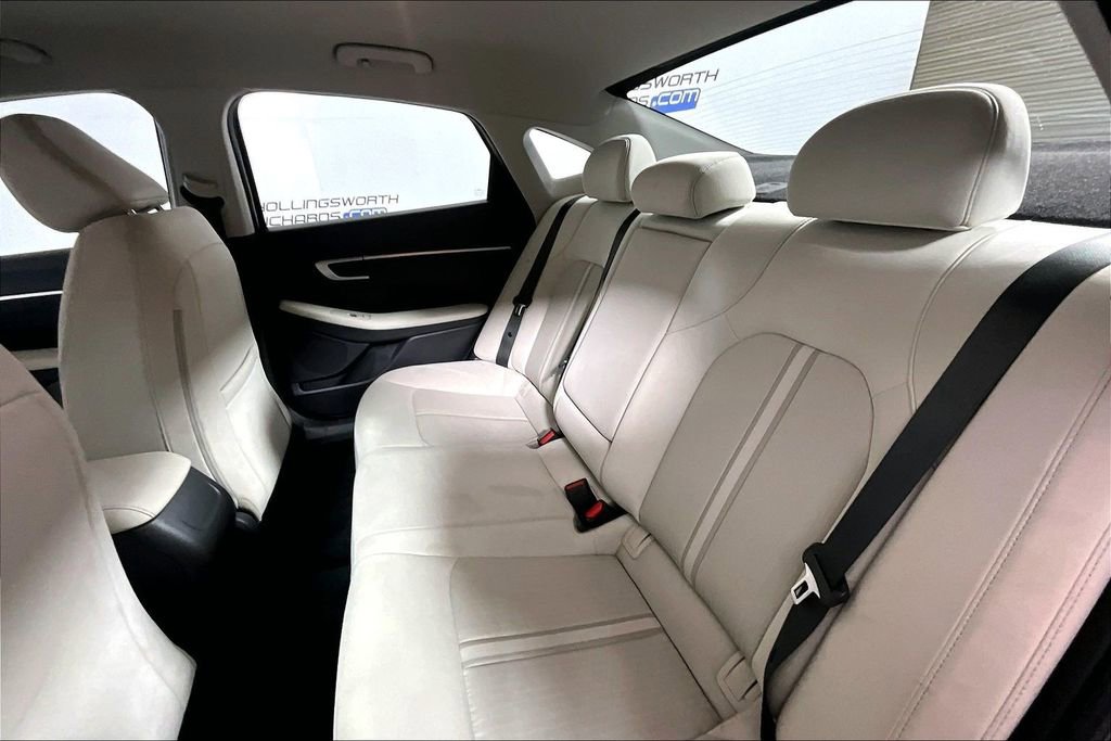 Used 2025 Hyundai Sonata SEL FWD image 21