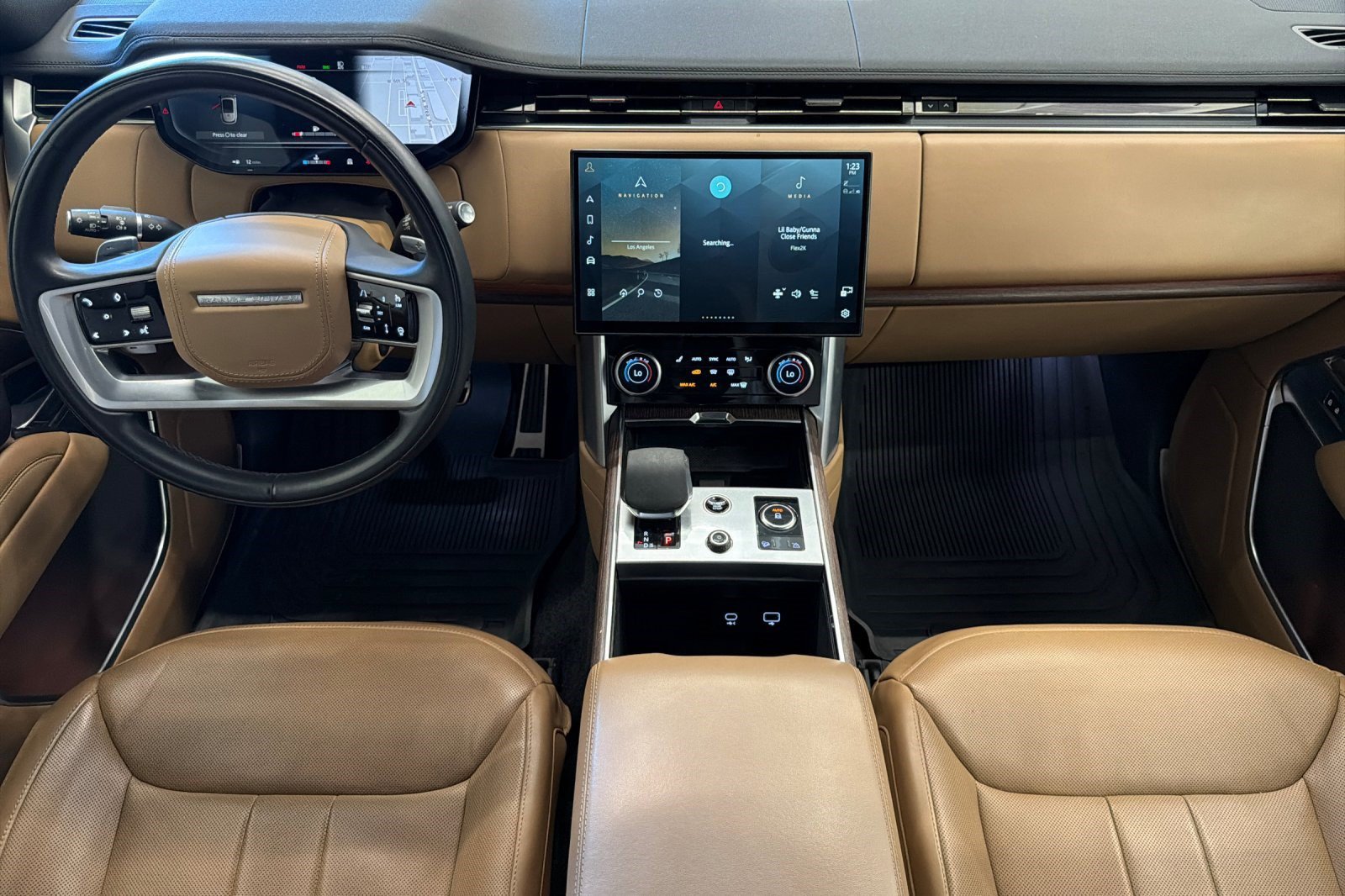 Used 2023 Land Rover Range Rover SE AWD/4WD image 16
