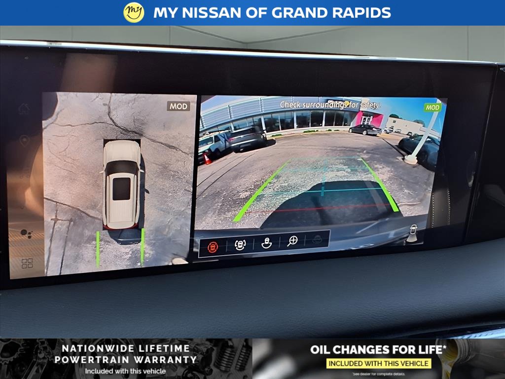 New 2025 Nissan Armada SL w/ Captain's Chari Seat Package image 22