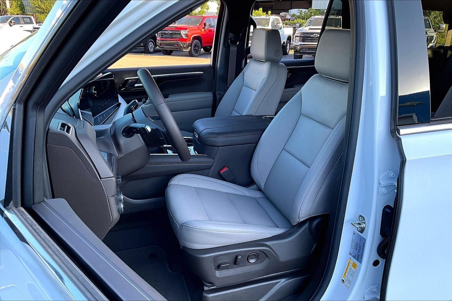 New 2026 Chevrolet Tahoe LT w/ Comfort Package AWD/4WD image 9
