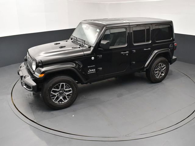 Used 2024 Jeep Wrangler Unlimited Sahara w/ Technology Group AWD/4WD image 15