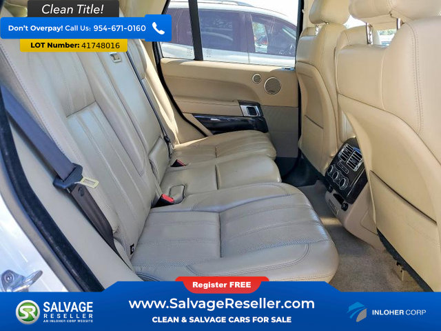 Used 2016 Land Rover Range Rover HSE image 15