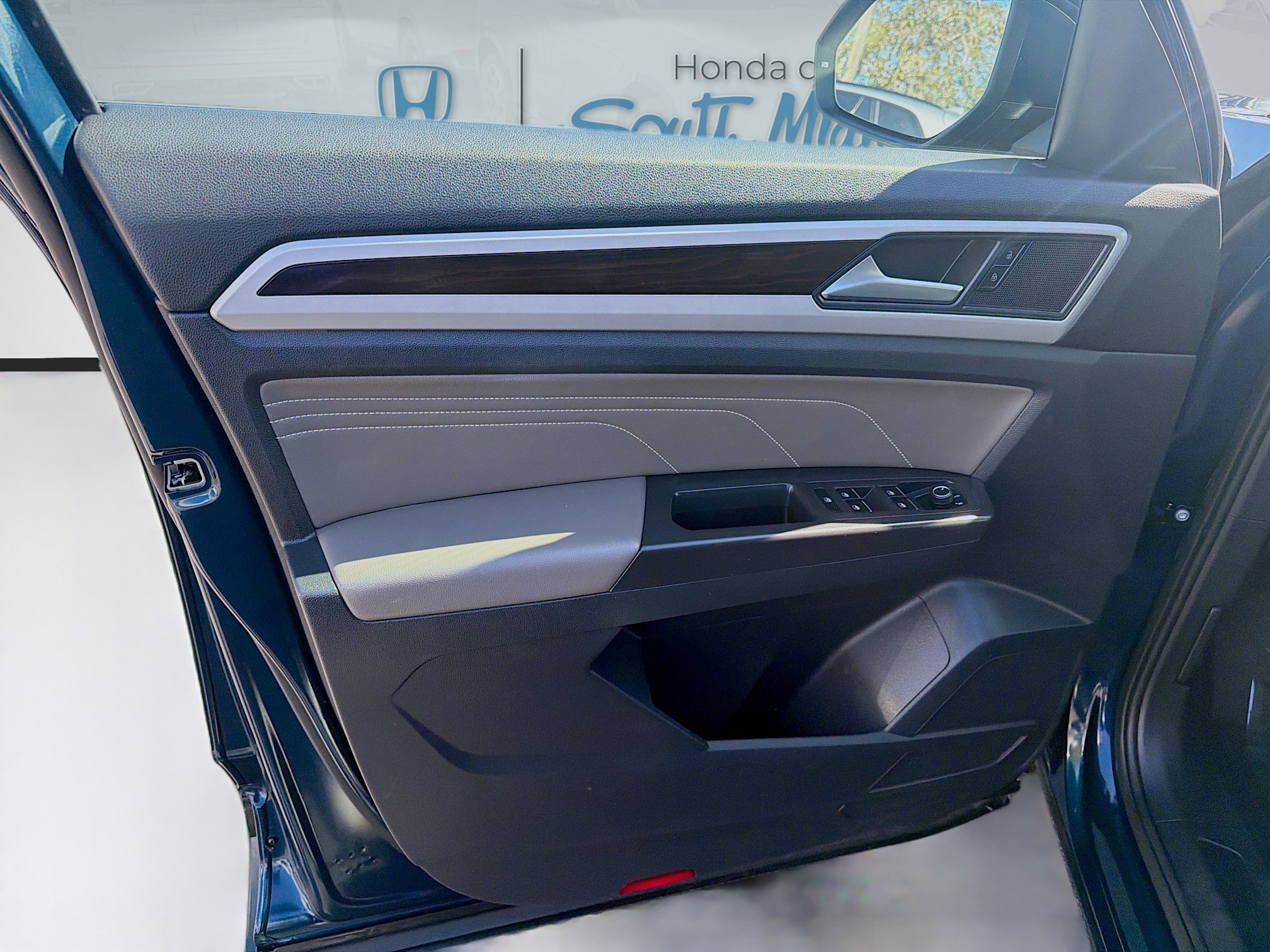 Used 2022 Volkswagen Atlas SE image 19