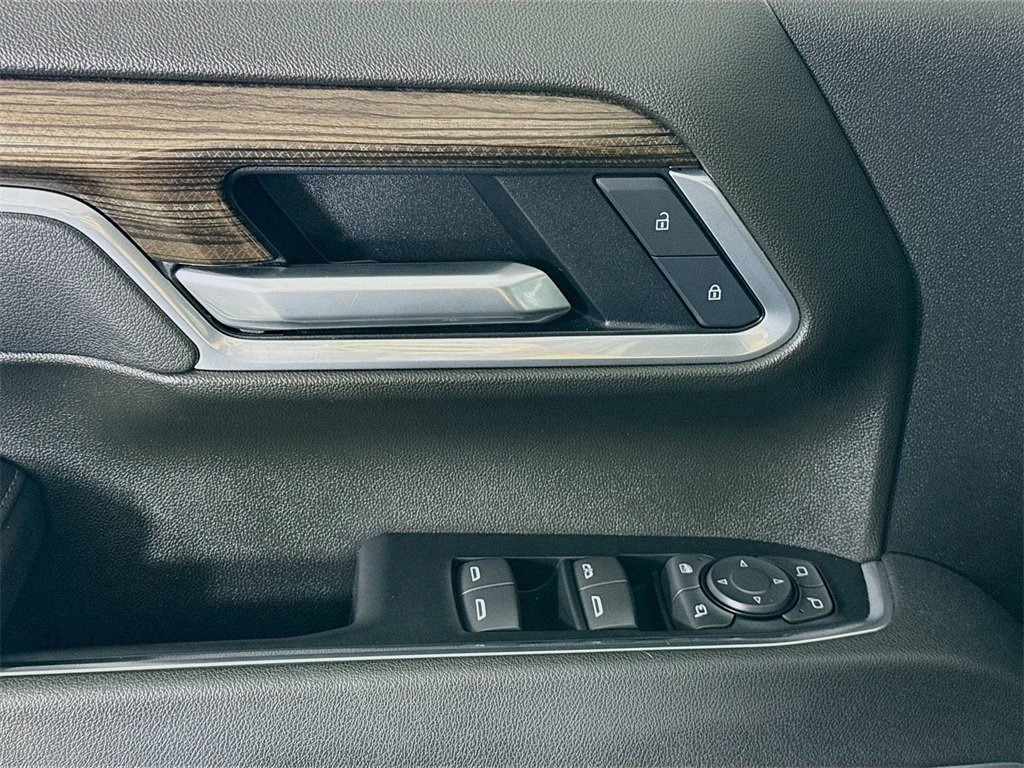 Used 2025 Chevrolet Silverado 3500 LT w/ Safety Package image 23