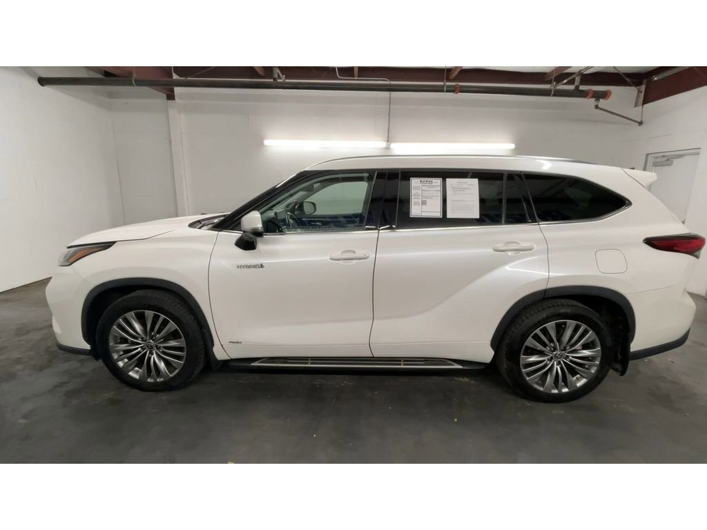Used 2020 Toyota Highlander Platinum image 5