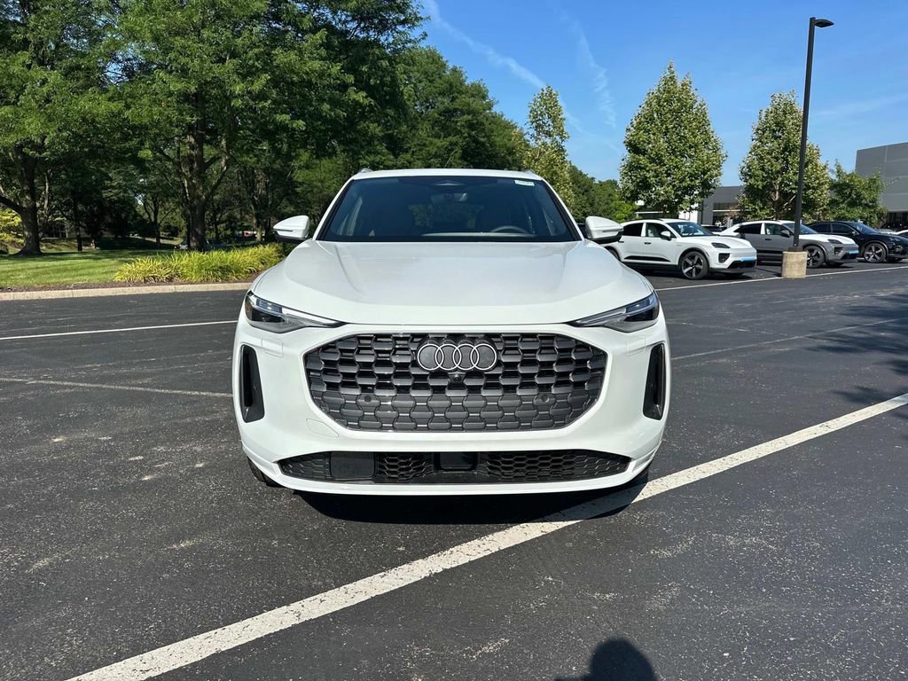 New 2025 Audi Q5 Premium Plus image 2