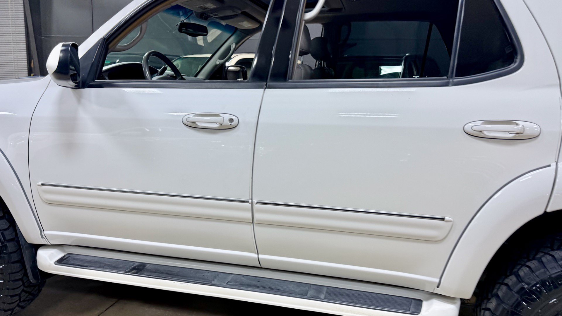 Used 2004 Toyota Sequoia Limited AWD/4WD image 23