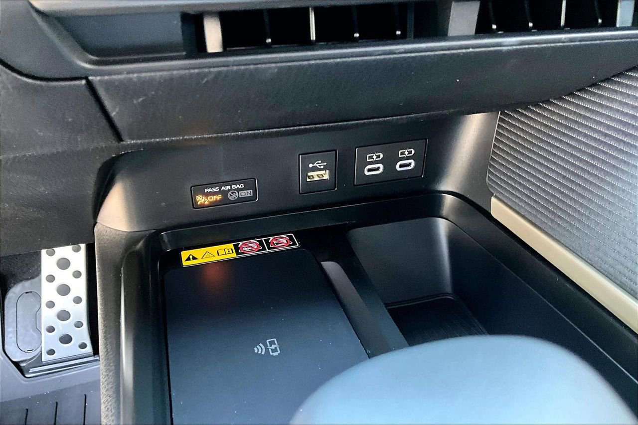 Used 2026 Toyota Camry SE AWD/4WD image 26